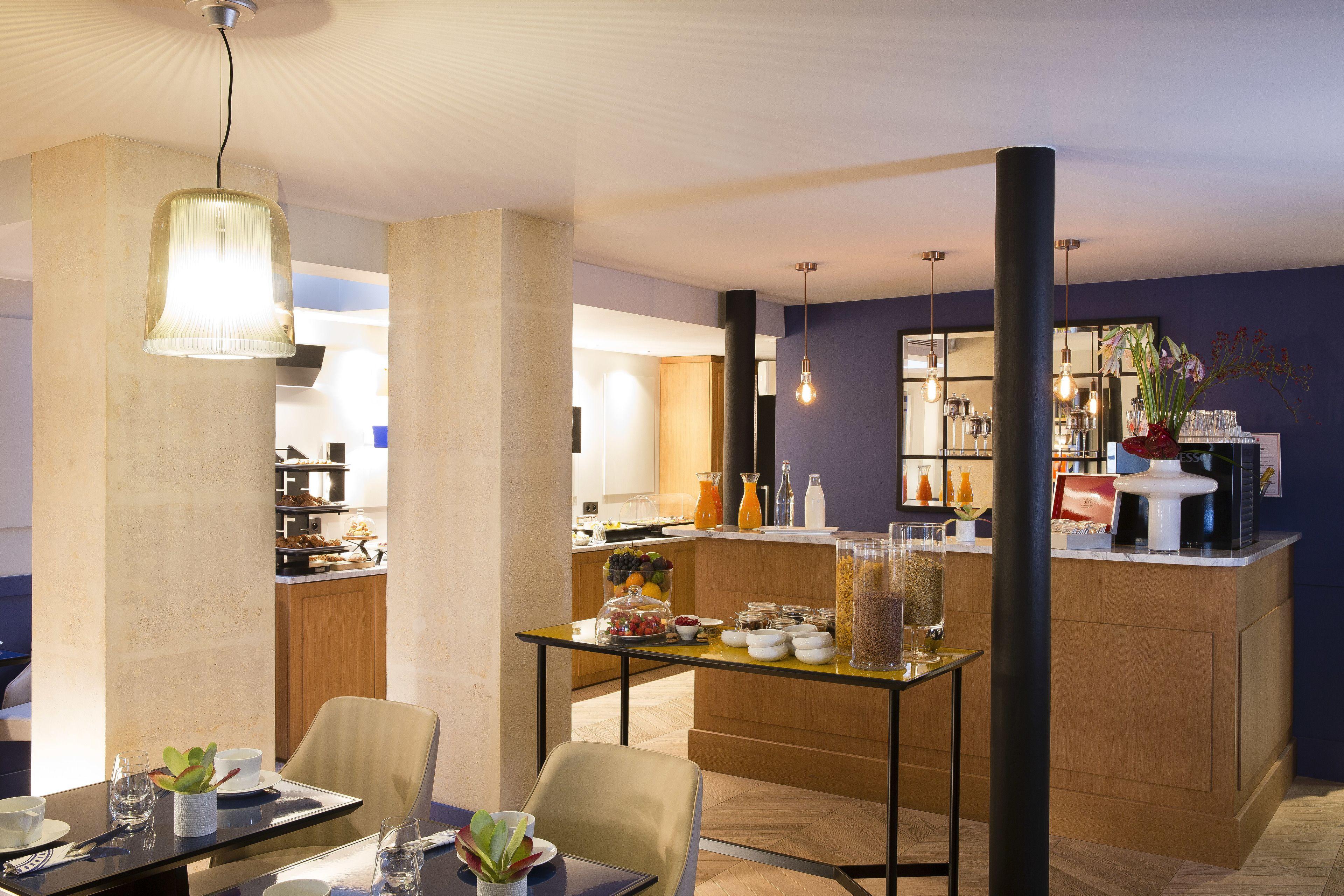 Les Matins De & Hotel